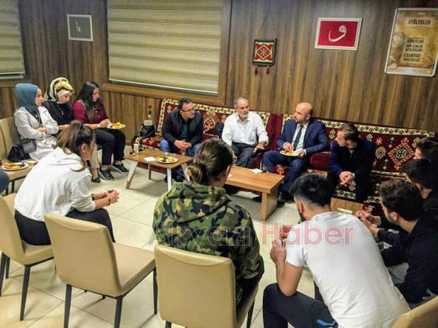 Akyazı KYK Yurdunda Kandil Programı Düzenlendi