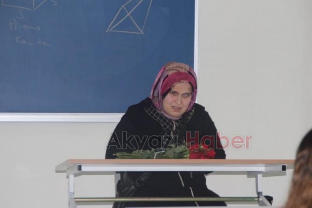 Akyazı MYO'da duygusal söyleşi Gözyaşlarını tutamadılar