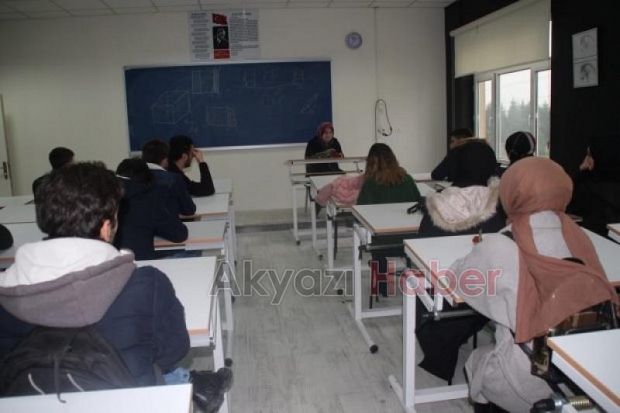 Akyazı MYO'da duygusal söyleşi Gözyaşlarını tutamadılar