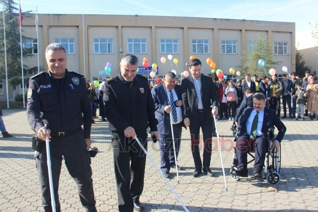 Akyazı MYO dan Engelliler Günü Etkinliği