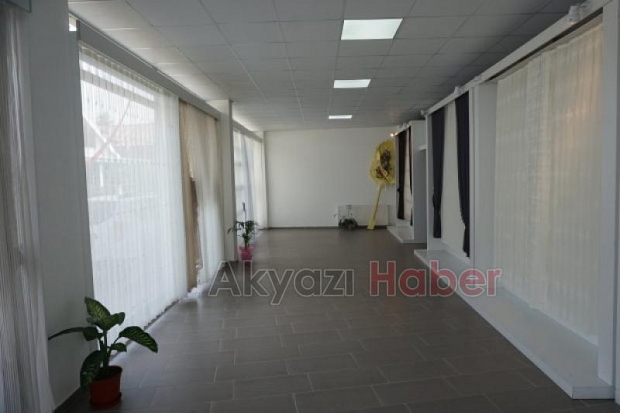 Akyazı'nın En büyük Perde Satış Mağazası Açıldı