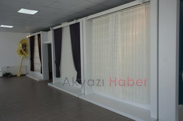 Akyazı'nın En büyük Perde Satış Mağazası Açıldı