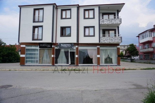Akyazı'nın En büyük Perde Satış Mağazası Açıldı