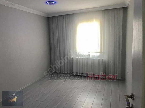Akyazı nın gözde yerinde satılık bina