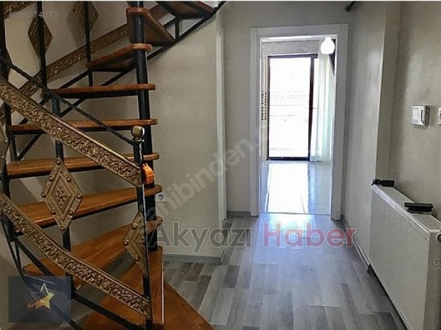 Akyazı nın gözde yerinde satılık bina