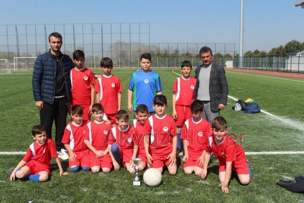 Akyazı nın Yıldızları Ödüllendirildi