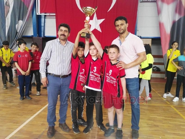 Akyazı Ortaokullararası Masa Tenisi Turnuvası Final