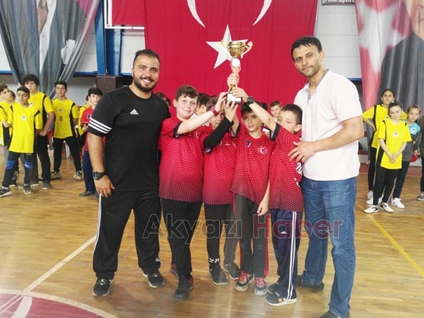 Akyazı Ortaokullararası Masa Tenisi Turnuvası Final