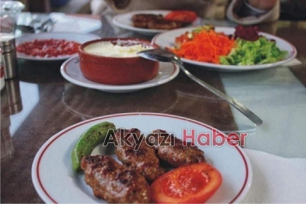 Akyazı Paşa Köftecisinde Kampanya