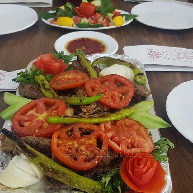 Akyazı Paşa Köftecisinde Kampanya