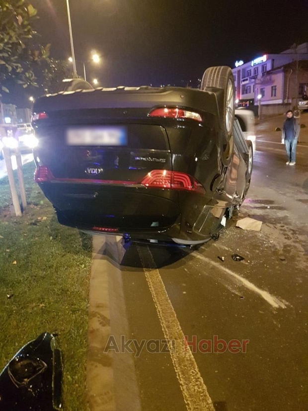 Akyazı Plakalı Cip Takla Attı