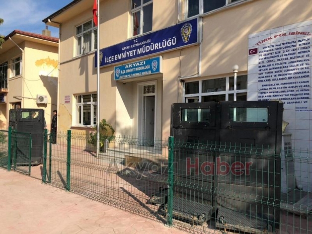 Akyazı Polisinden Gece Operasyonu