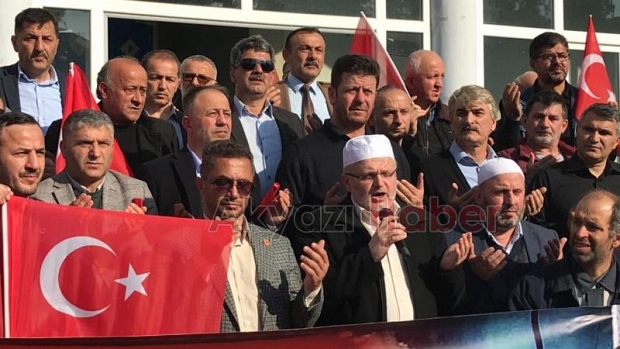 Akyazı şehitlerimiz için tek yürek oldu