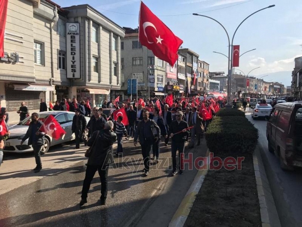 Akyazı şehitlerimiz için tek yürek oldu