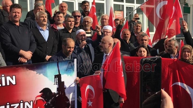 Akyazı şehitlerimiz için tek yürek oldu