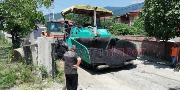 Akyazı Şerefiyede yollar daha güzel