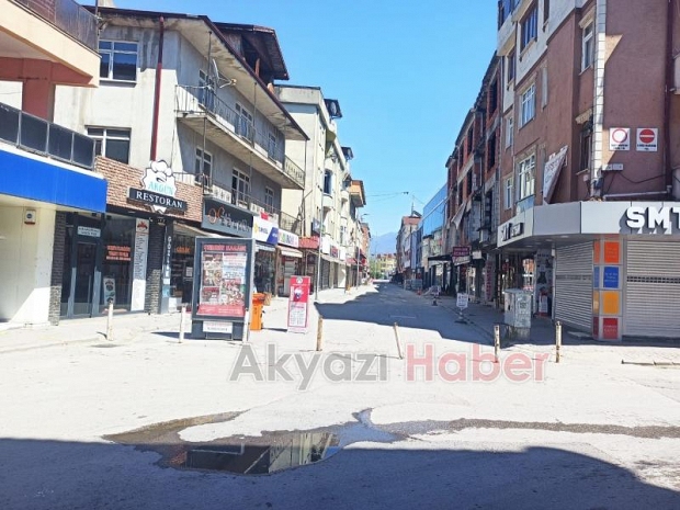 Akyazı sessizliğe büründü