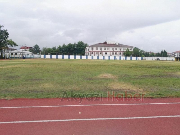 Akyazı Stadyumu ve Atatürk Spor Salonu bakıma alındı
