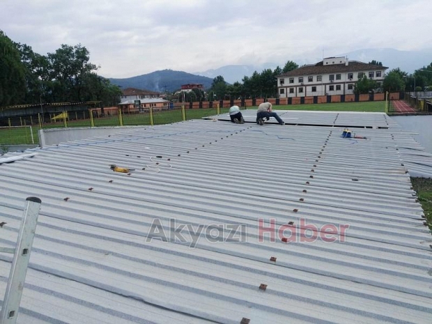Akyazı Stadyumu ve Atatürk Spor Salonu bakıma alındı