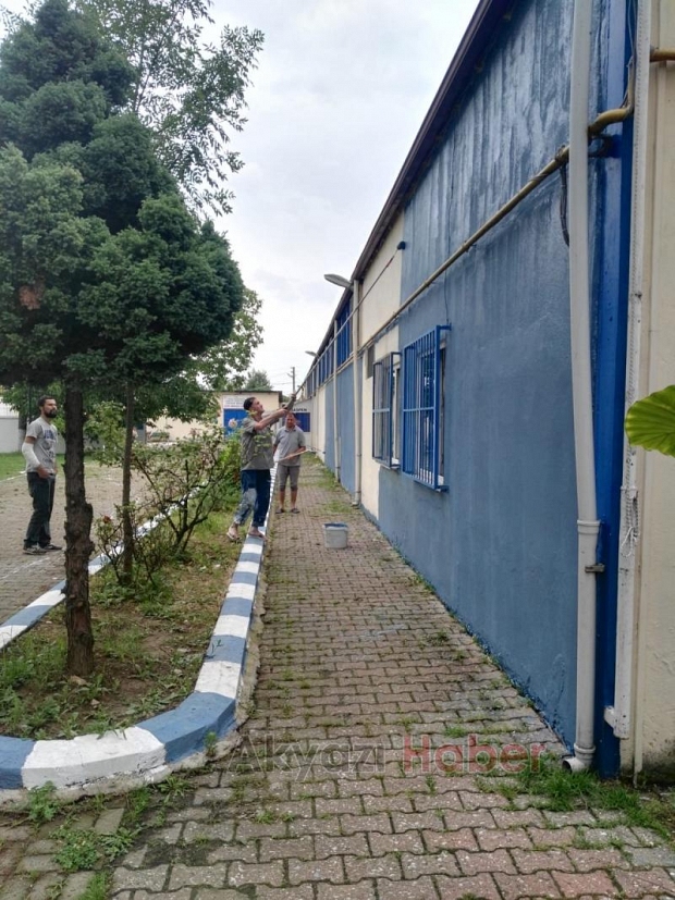 Akyazı Stadyumu ve Atatürk Spor Salonu bakıma alındı