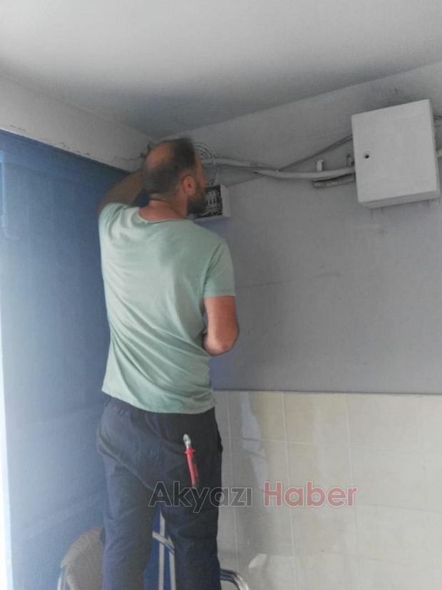 Akyazı Stadyumu ve Atatürk Spor Salonu bakıma alındı