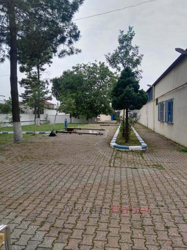 Akyazı Stadyumu ve Atatürk Spor Salonu bakıma alındı