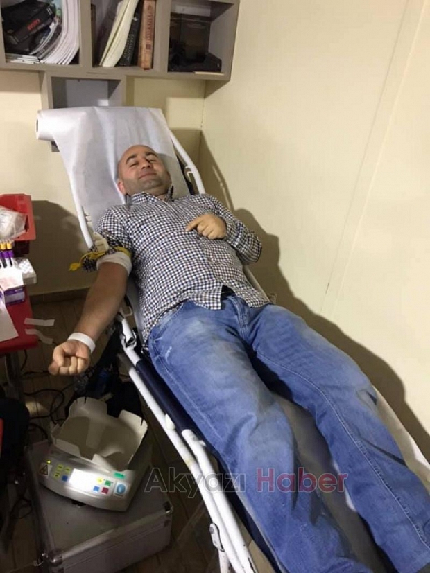 Akyazı Taşburun Gençlik Kulübünden Kızılaya kan bağışı