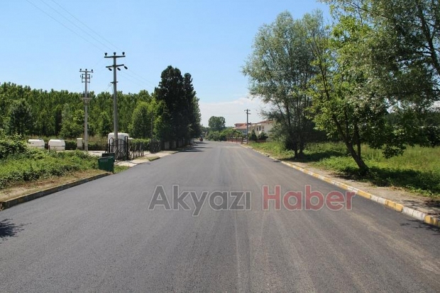 Akyazı Yahyalı da sıcak asfalt mutluluğu
