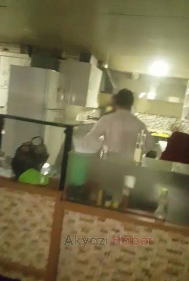 Akyazıda 17 kişi okey oynarken basıldı