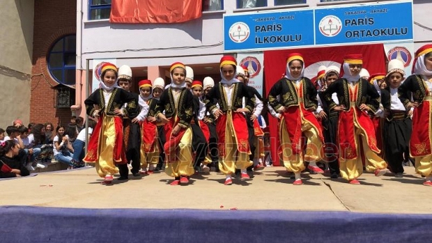 Akyazıda 23 Nisan Coşkuyla kutlandı
