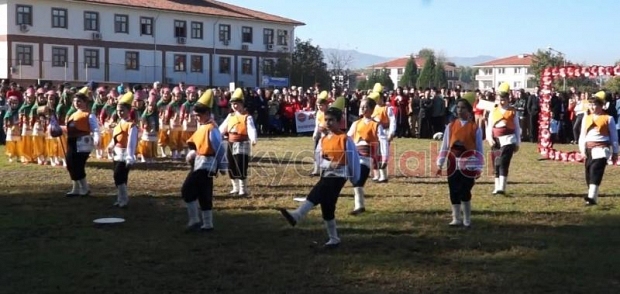 Akyazıda 29 Ekim Coşkusu 