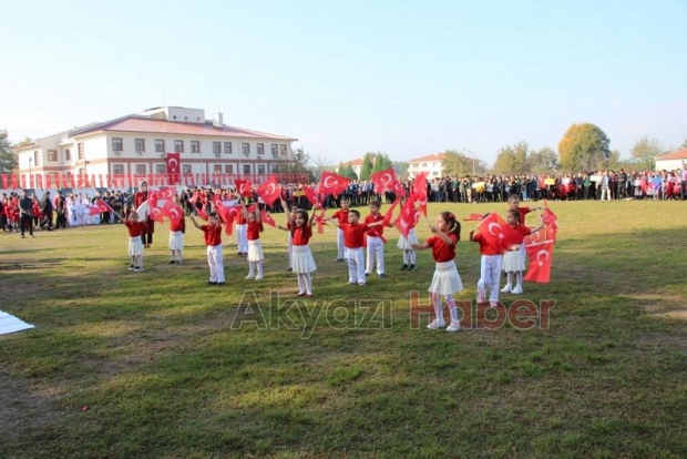 Akyazıda 29 Ekim Coşkusu