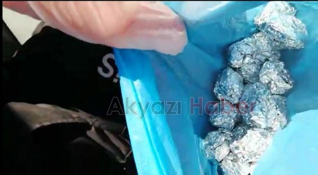 Akyazıda 80 gram uyuşturucu yakalandı