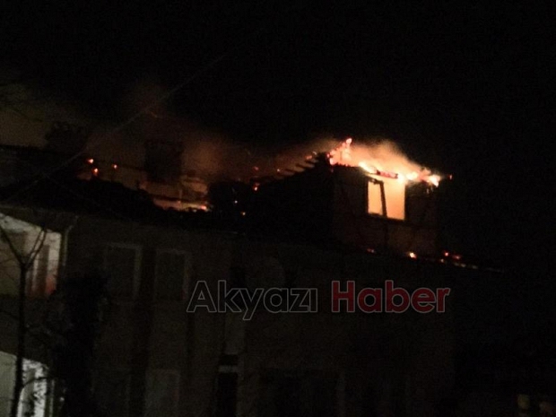 Akyazıda alevli gece