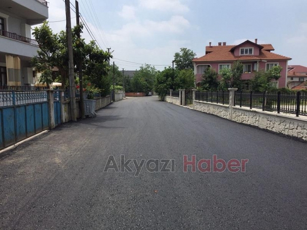 Akyazı'da asfalt doludizgin