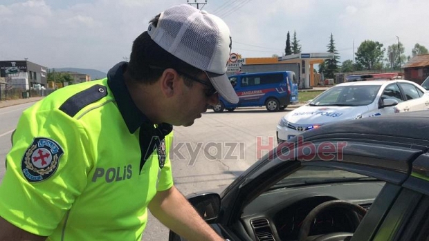 Akyazıda Bayram Denetimleri Arttı