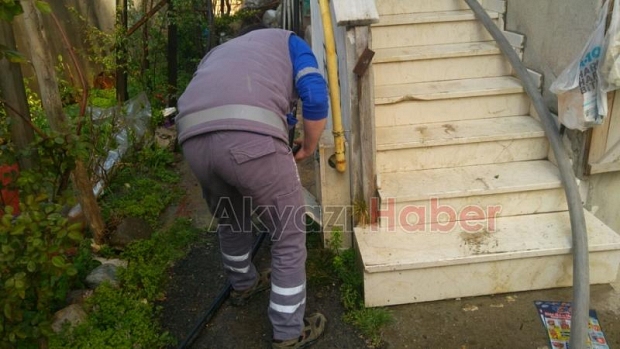 Akyazıda Bina Yangını