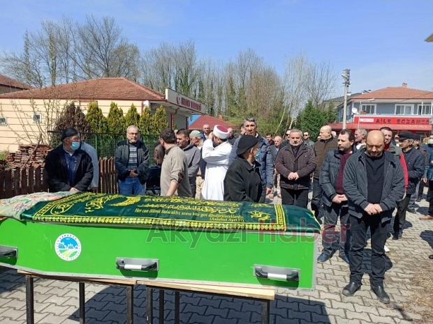 Akyazıda Cenazeler Corana virüs tedbirli defin ediliyor 