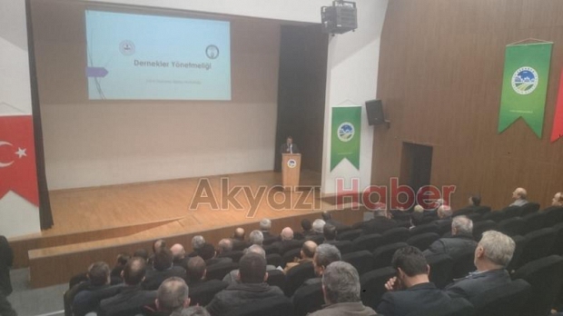 Akyazıda dernek yöneticilerine Mevzuat eğitimi verildi