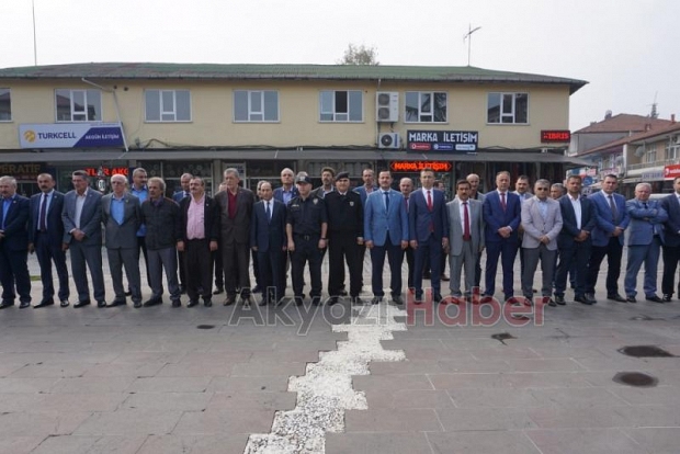 Akyazıda Muhtarlar Günü Kutlandı