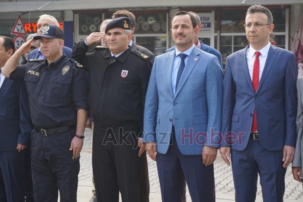Akyazıda Muhtarlar Günü Kutlandı