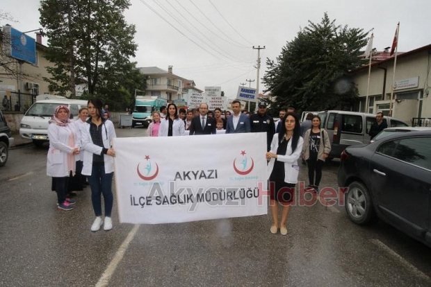 Akyazıda sağlıklı yaşam için yürüdüler