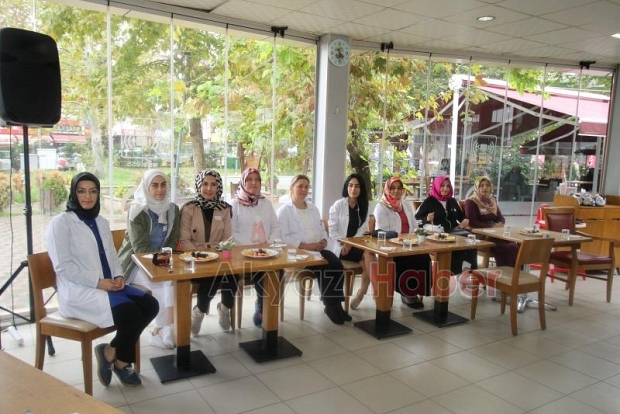Akyazıda sağlıklı yaşam için yürüdüler