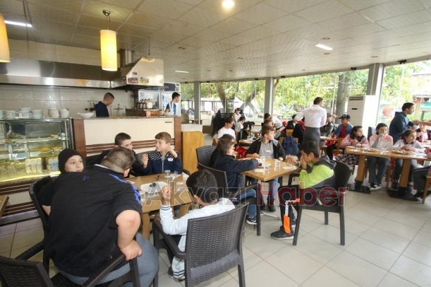Akyazıda sağlıklı yaşam için yürüdüler