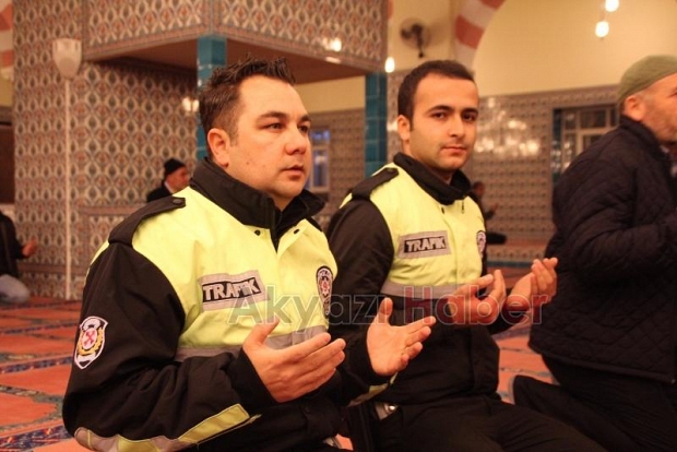 Akyazıda Şehitler İçin Hatim ve Dualar Okundu