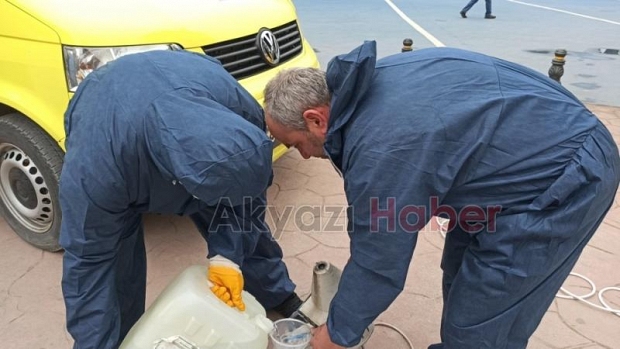 Akyazıda Ücretsiz Dezenfekte Noktası Kuruldu