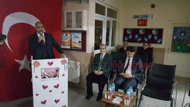Akyazıda Yarıyıl Tatil Karne Töreni