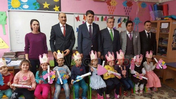 Akyazıda Yarıyıl Tatil Karne Töreni