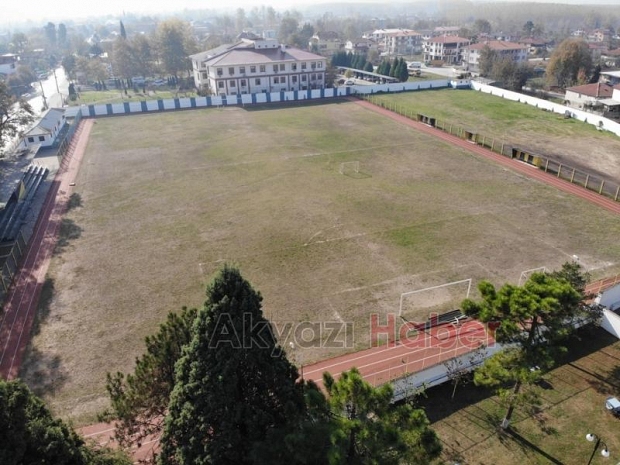 Akyazıdaki Spor Tesislerine  Bakım ve Onarım Yapıldı 