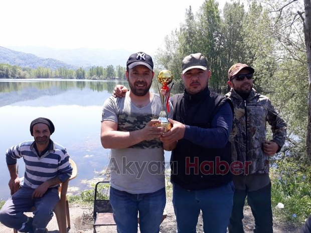 Akyazılı avcılar turna avında birinci oldu